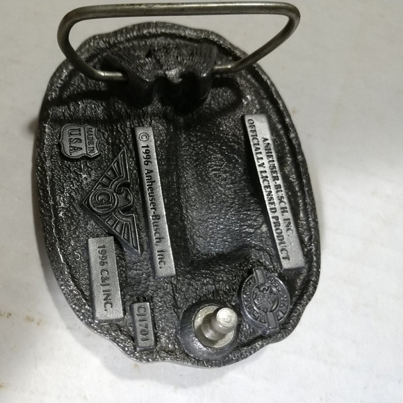 - 🆕🐸Belt Buckle Raised 3-D Pewter Budweiser Beer Bottle and Frog - Picture 4 of 9